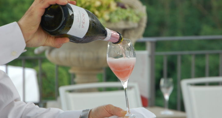 Vini sparkling rosé, segmento in espansione. In Italia produce 49 milioni di bottiglie. Il fenomeno Acqui docg Rosé