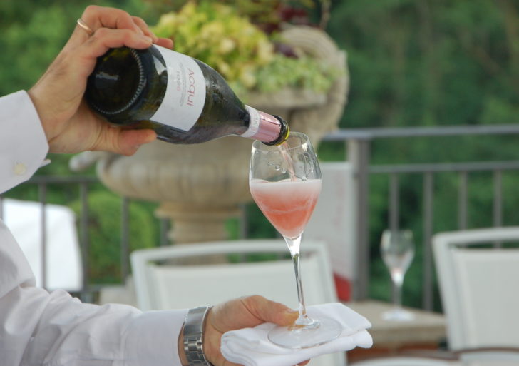 Vini sparkling rosé, segmento in espansione. In Italia produce 49 milioni di bottiglie. Il fenomeno Acqui docg Rosé